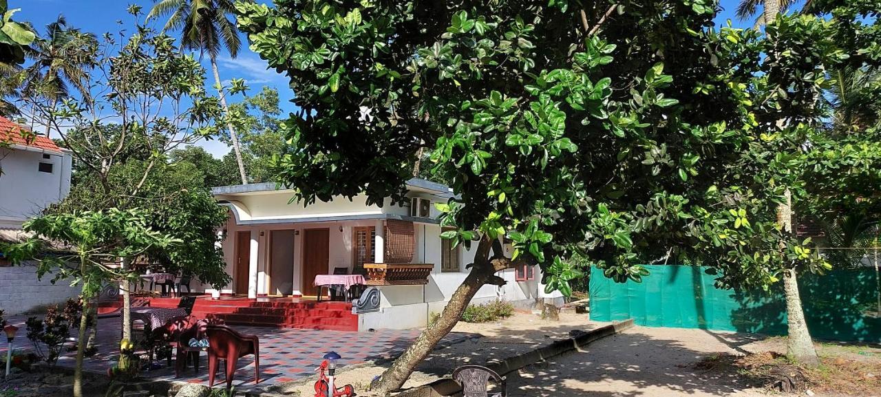 Marari Anna Beach Villa Марарикулам Экстерьер фото